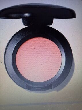 MAC Eye Shadow in Coral